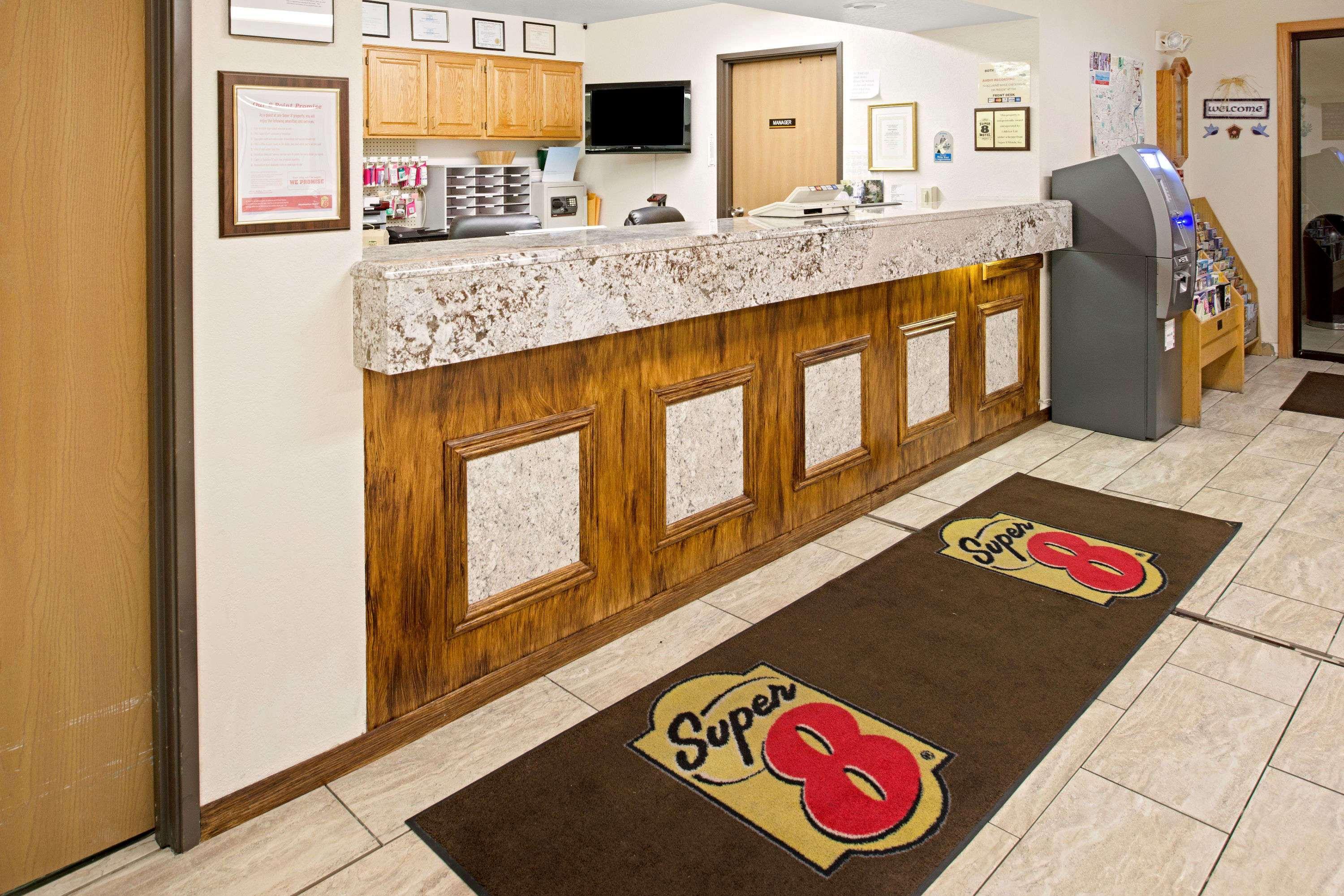 Super 8 By Wyndham Omaha Eppley Airport/Carter Lake Exterior photo