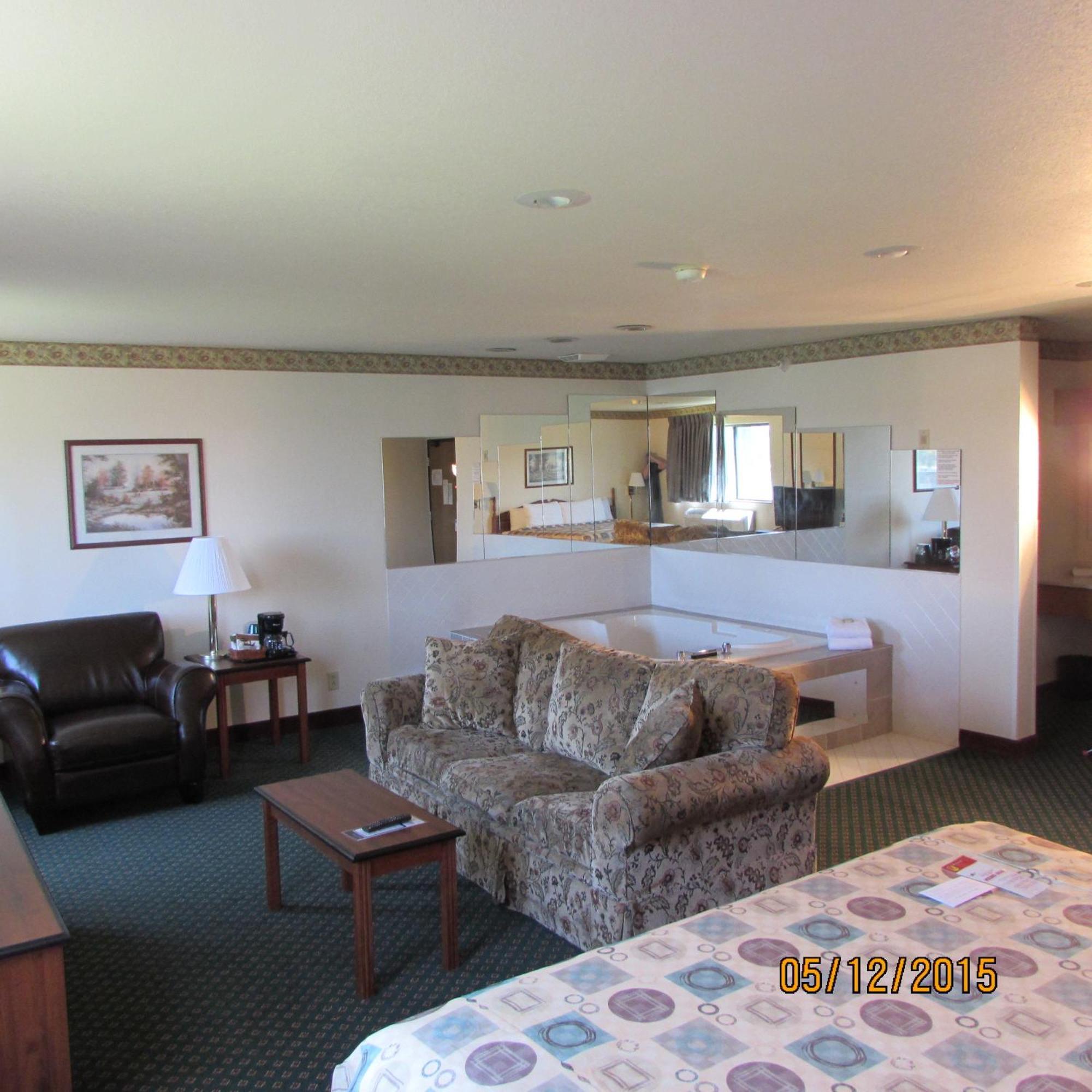 Super 8 By Wyndham Omaha Eppley Airport/Carter Lake Room photo