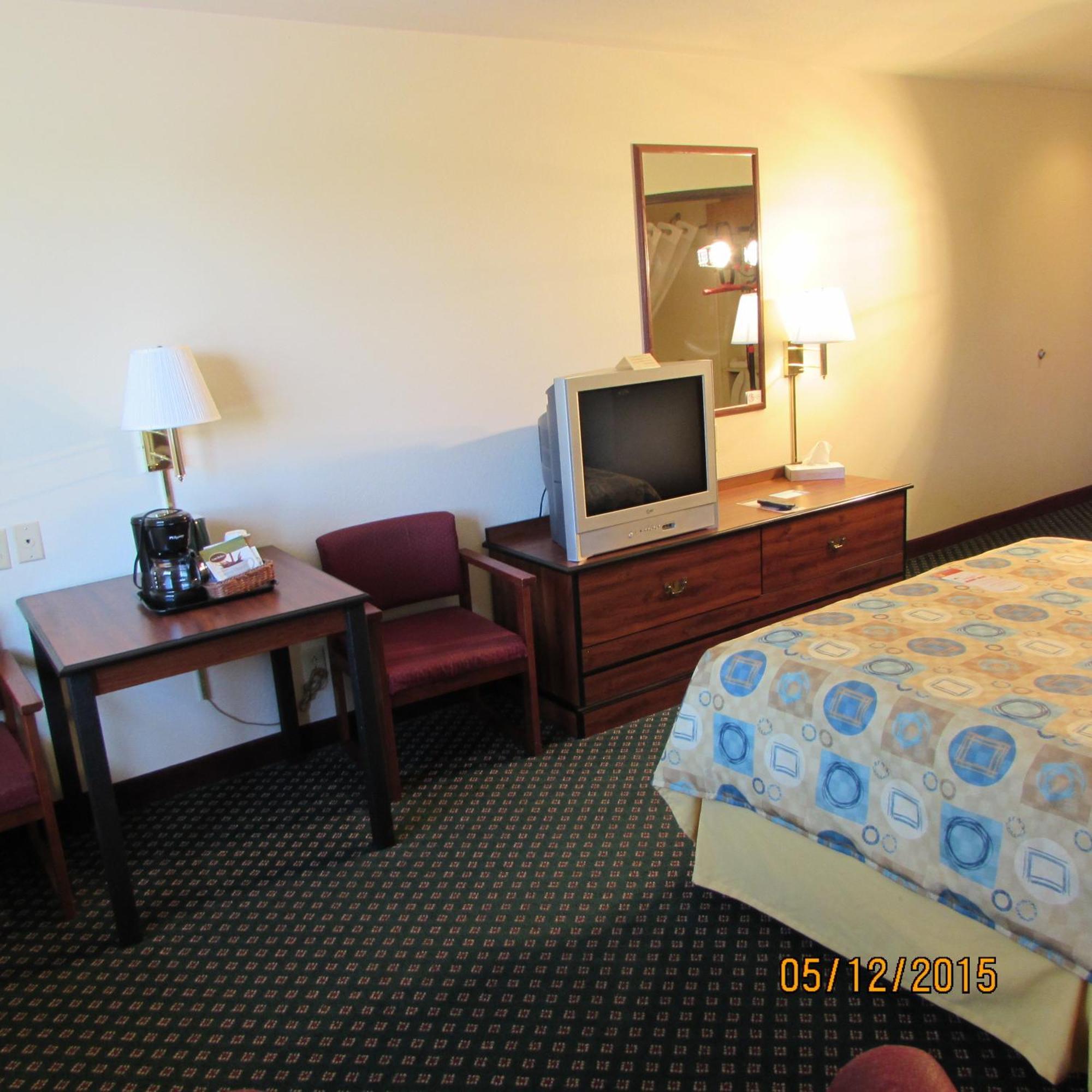 Super 8 By Wyndham Omaha Eppley Airport/Carter Lake Room photo