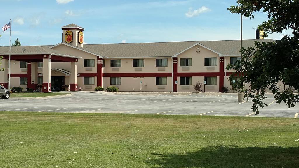 Super 8 By Wyndham Omaha Eppley Airport/Carter Lake Exterior photo