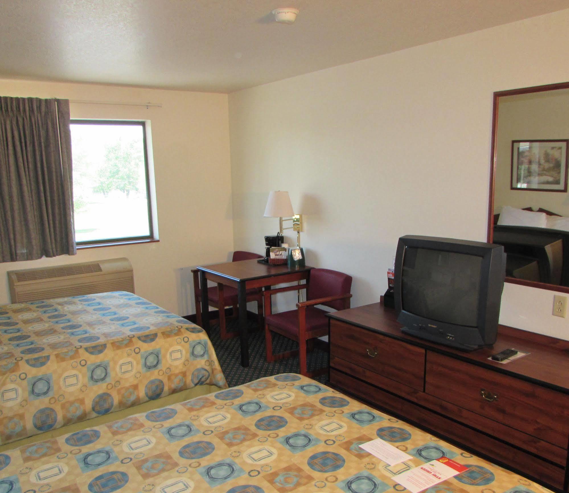 Super 8 By Wyndham Omaha Eppley Airport/Carter Lake Exterior photo