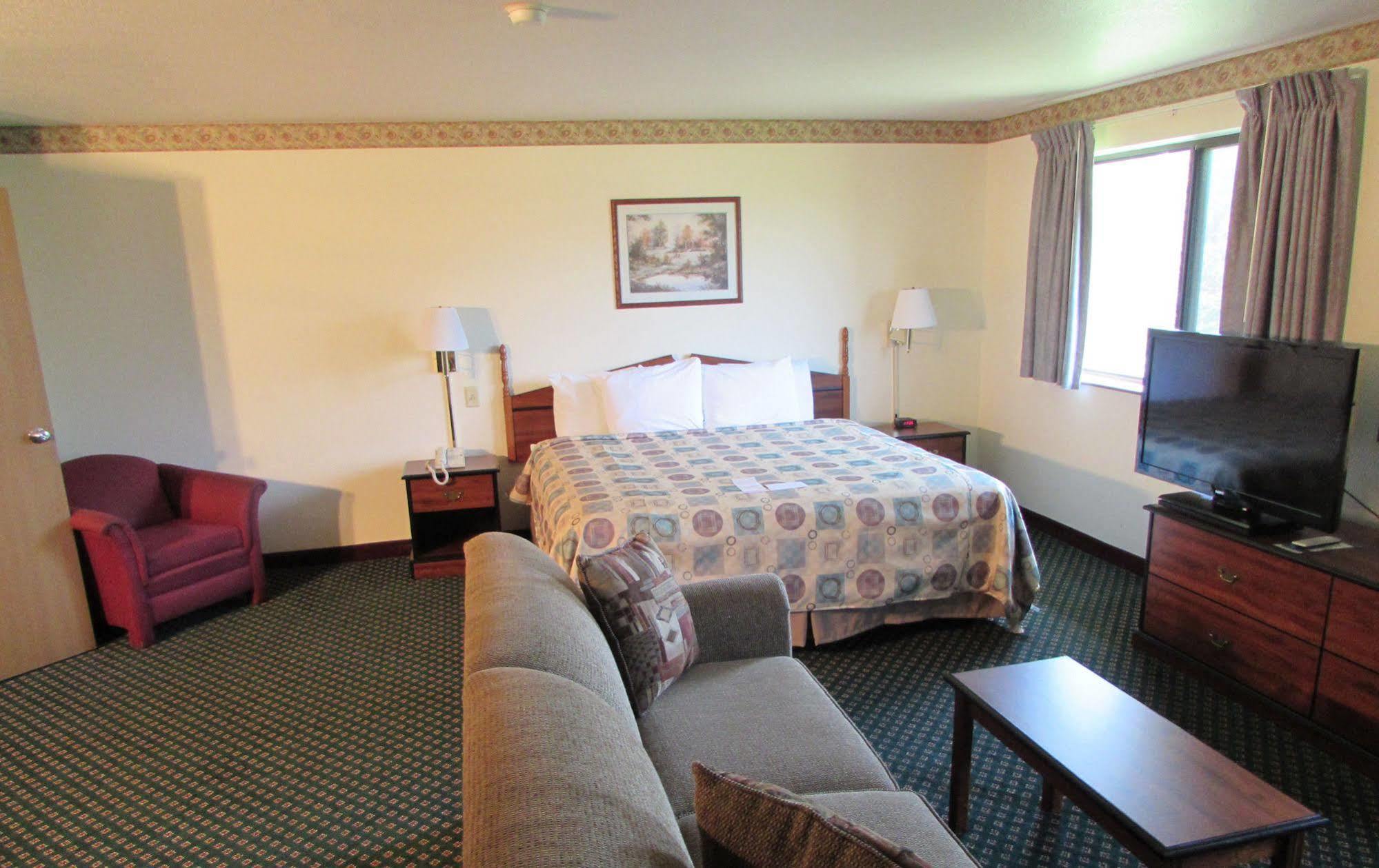Super 8 By Wyndham Omaha Eppley Airport/Carter Lake Exterior photo